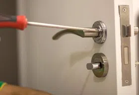 Columbus Elite Locksmith Columbus, OH 614-360-9509 - 17a-Install-New-Lock